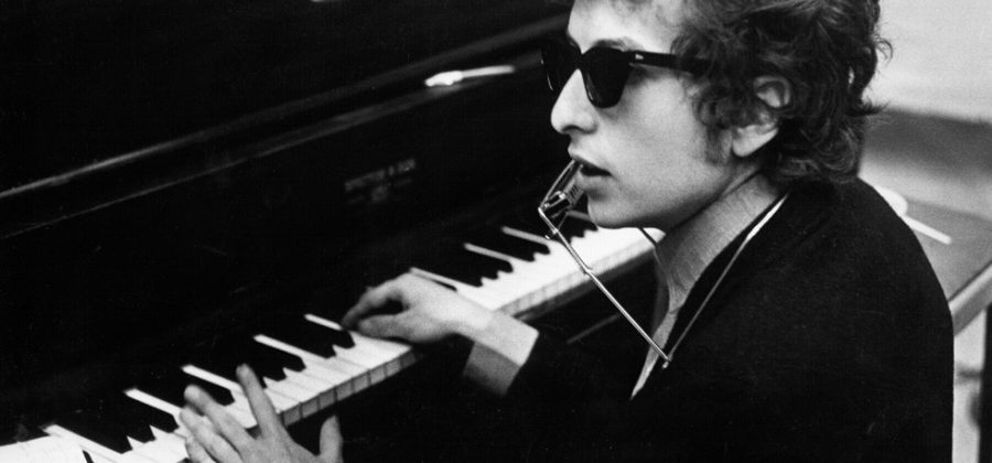 Bob Dylan Refuses Nobel Peace Prize