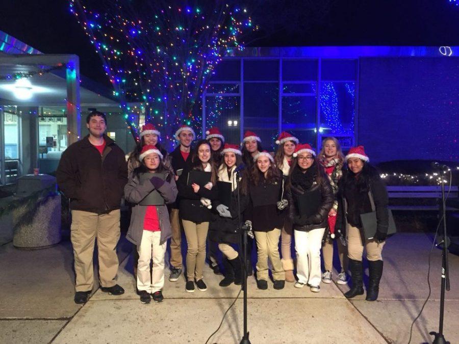 Wayne Hills Chamber Choir Performs at Tree Lighting