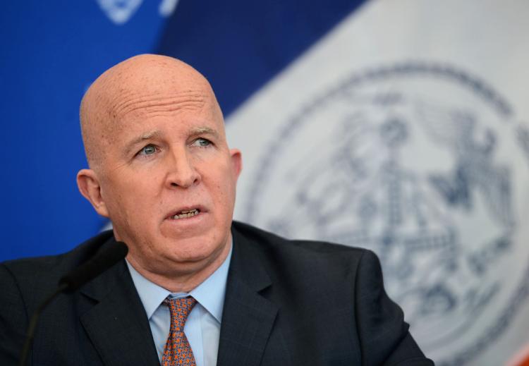 NYPD Lends a Hand to Illegal Immigrants