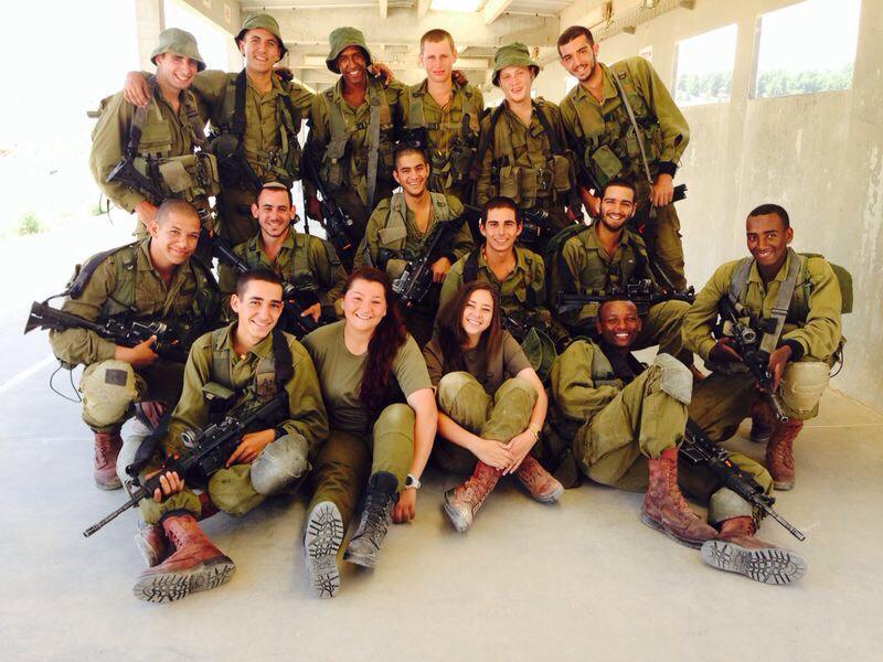 High+School+Students+in+Israel+Face+Mandatory+Military+Service+Post+Graduation