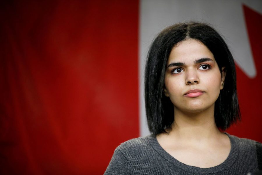 Saudi Teenager Escapes to Canada
