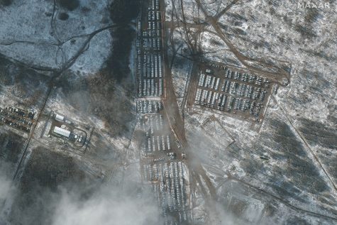 Aerial footage of Russian military buildup near Ukraine-Russia border
