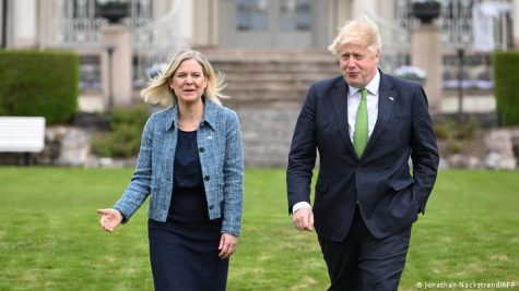 Swedens Prime Minister, Magdalena Andersson (left) meeting with the Prime Minister of England, Boris Johnson