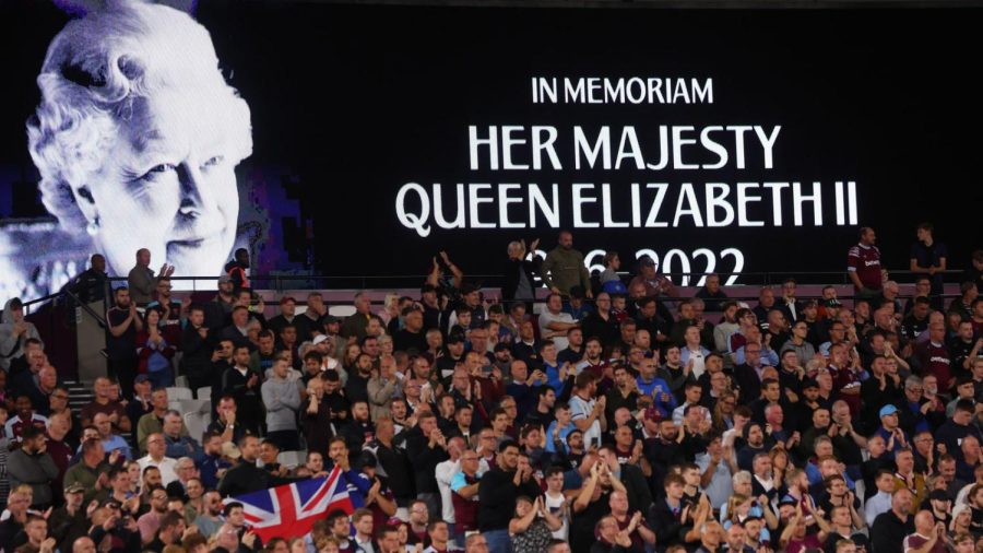 Tribute to Queen Elizabeth II at a soccer game in London.