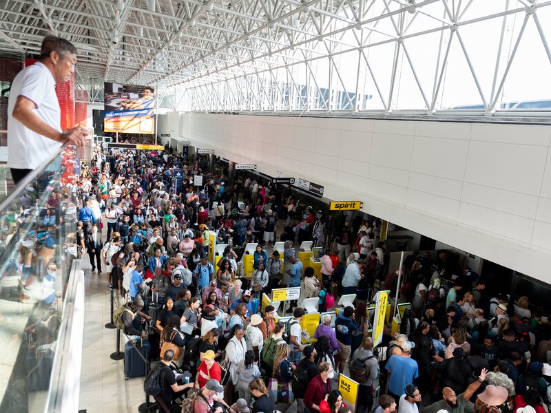 Flights on the Naughty List: Government shutdown leads to airport mayhem